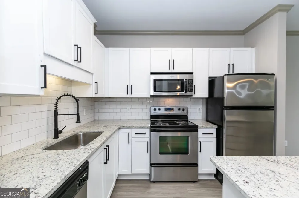 1000 Ashwood PKWY Dunwoody, GA 30338