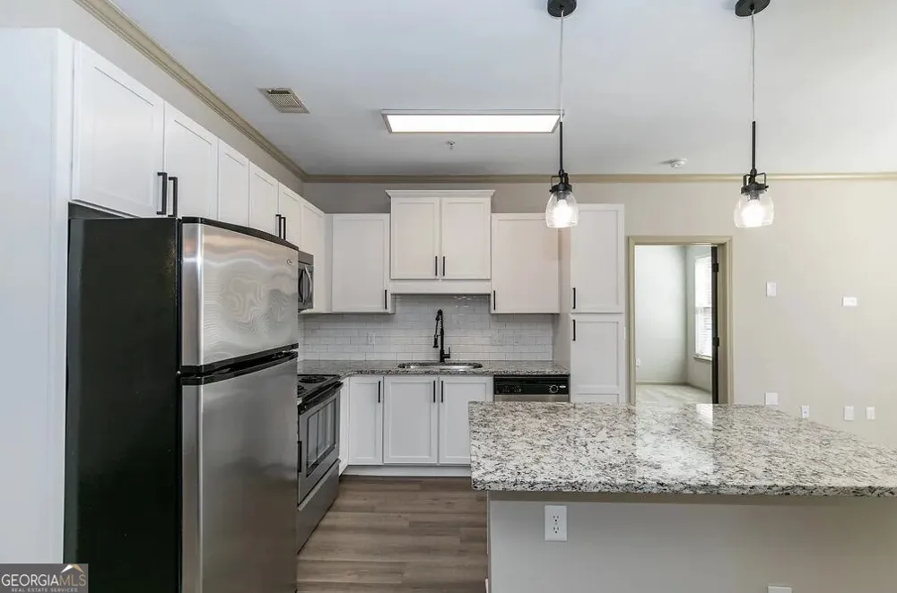 1000 Ashwood PKWY Dunwoody, GA 30338