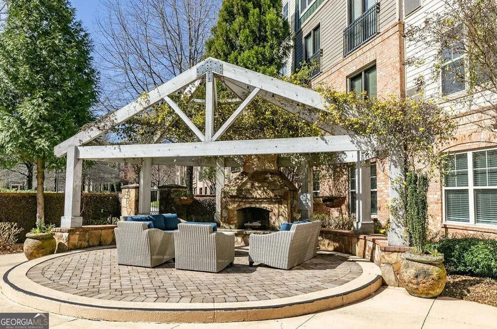 1000 Ashwood PKWY Dunwoody, GA 30338