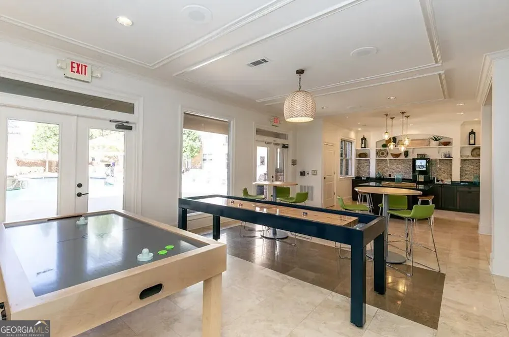 1000 Ashwood PKWY Dunwoody, GA 30338