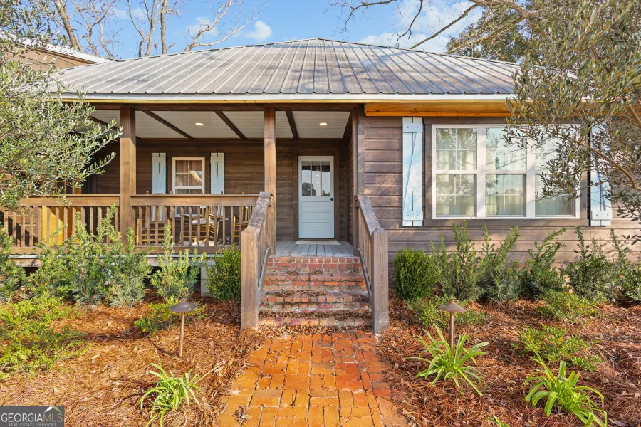 5466 Robbin RD Patterson, GA 31557