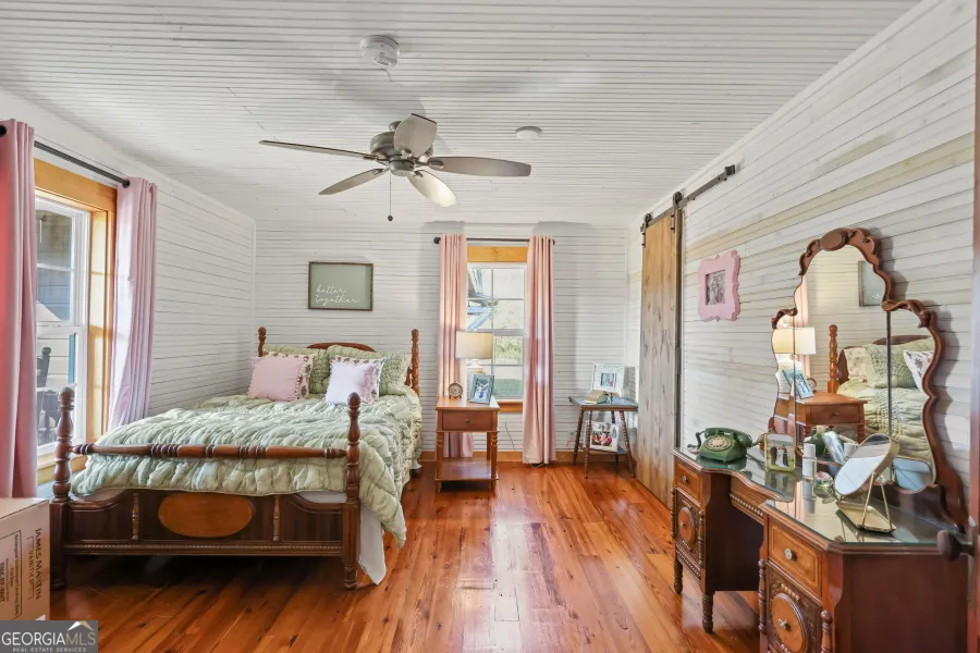 5466 Robbin RD Patterson, GA 31557
