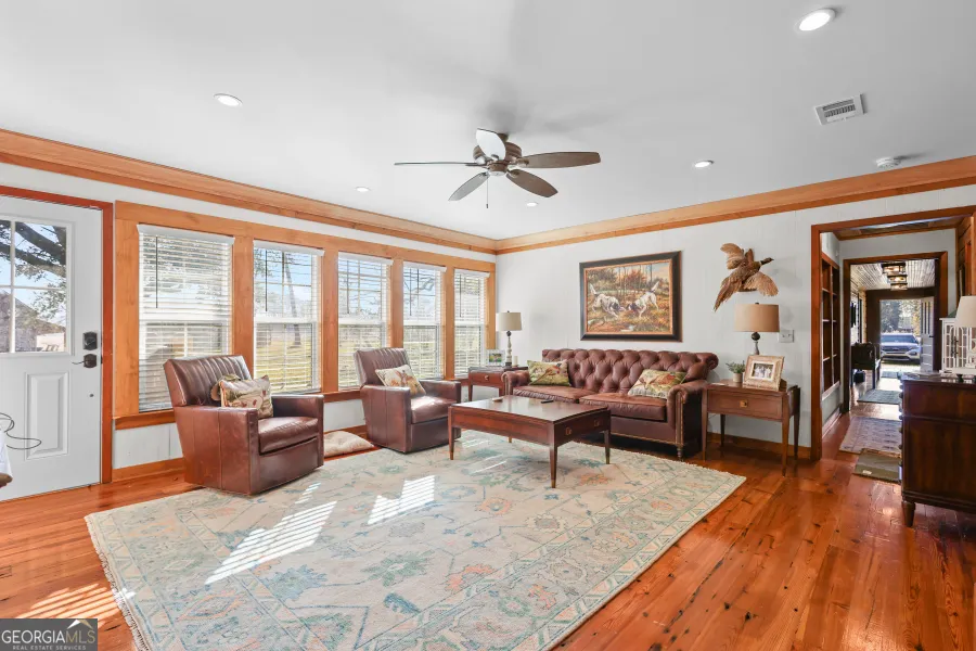 5466 Robbin RD Patterson, GA 31557