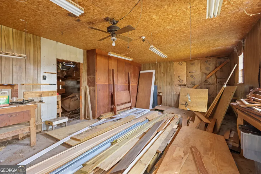 5466 Robbin RD Patterson, GA 31557