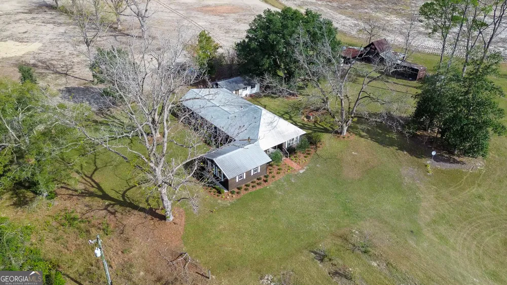 5466 Robbin RD Patterson, GA 31557