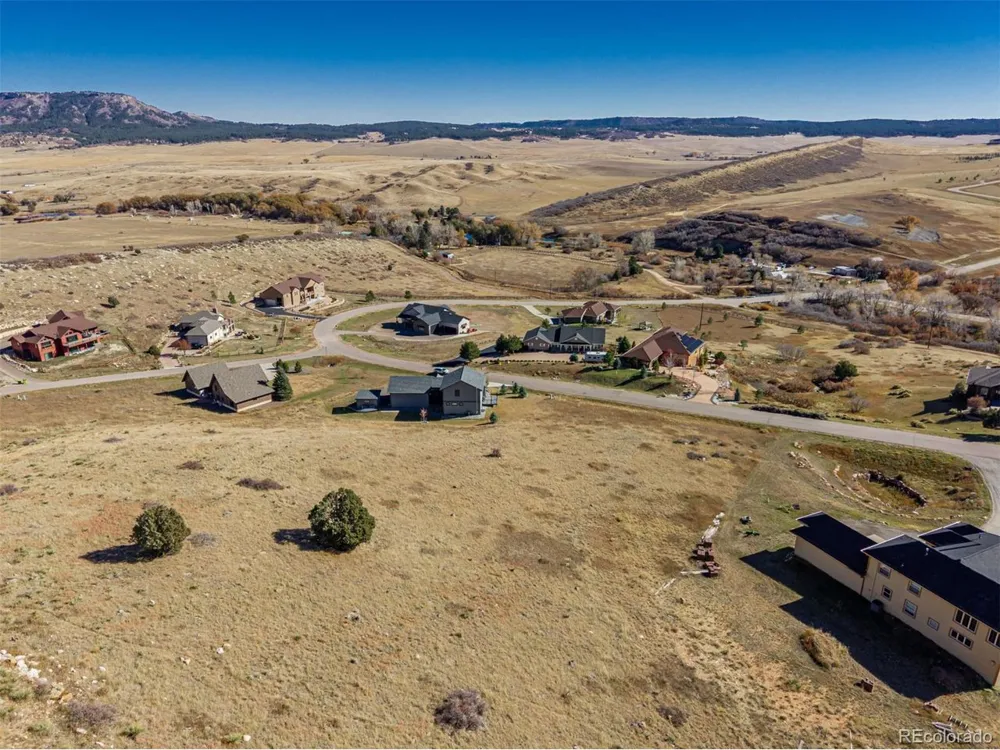 5291 Country Club Drive Larkspur, CO 80118