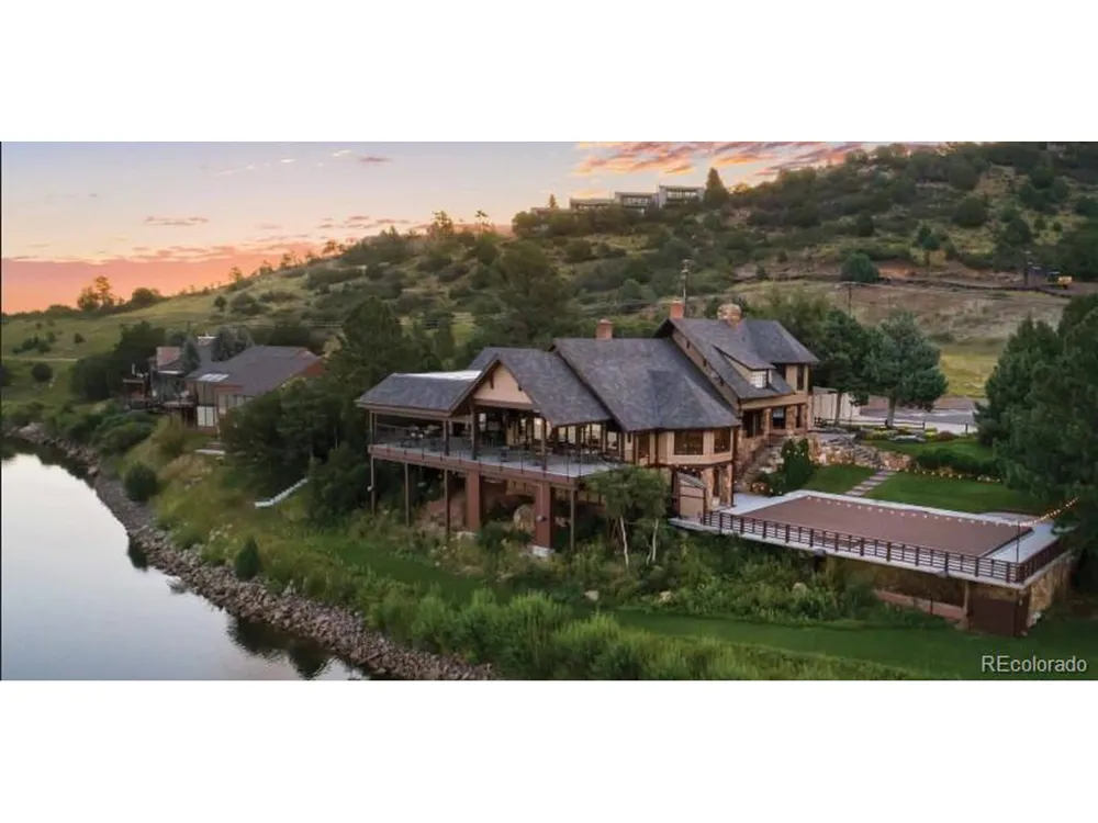 5291 Country Club Drive Larkspur, CO 80118