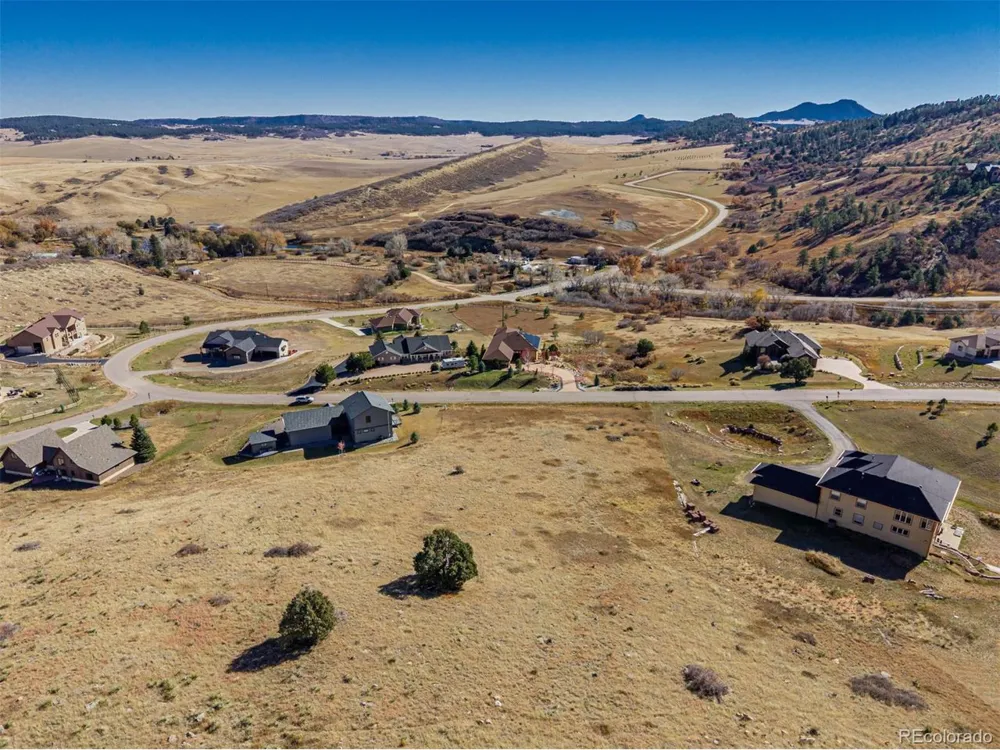 5291 Country Club Drive Larkspur, CO 80118