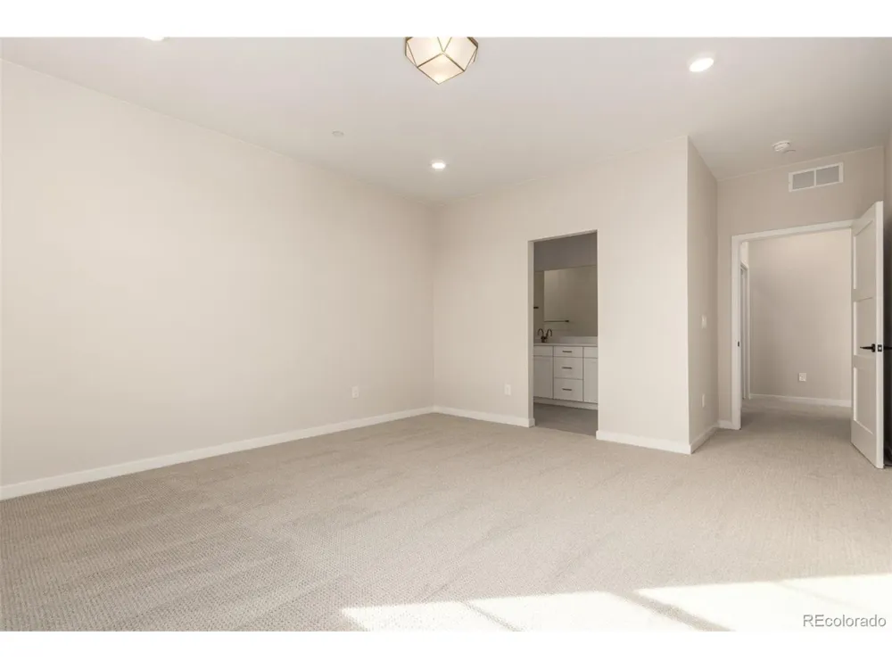 1898 Hickory Avenue Erie, CO 80516