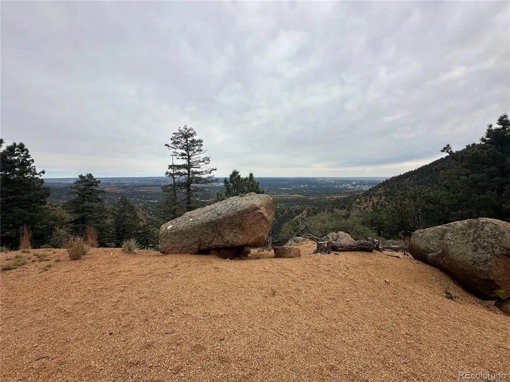 201 Founders Place Manitou Springs, CO 80829