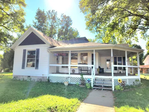 1418 Cherokee Avenue
