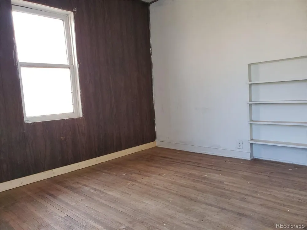 102 S 12th Street Lamar, CO 81052