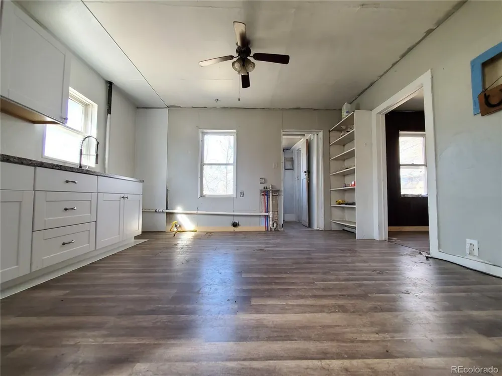 102 S 12th Street Lamar, CO 81052