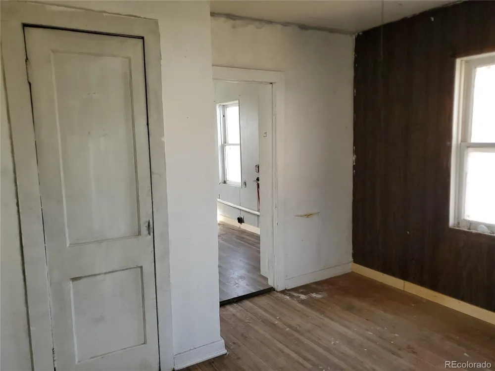 102 S 12th Street Lamar, CO 81052
