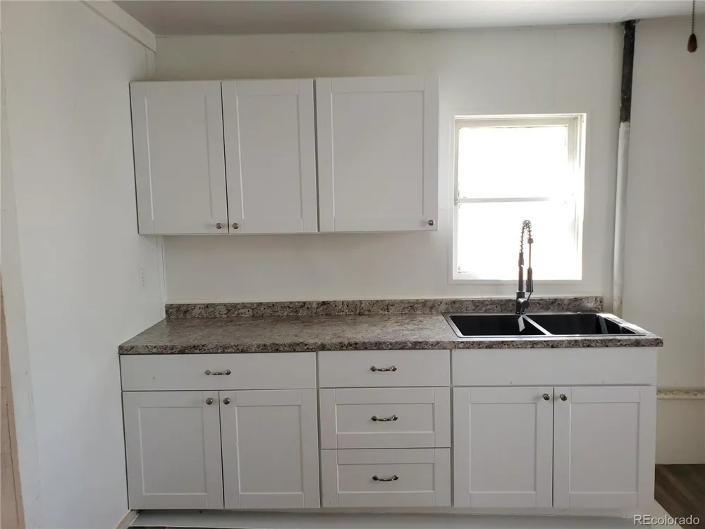 102 S 12th Street Lamar, CO 81052