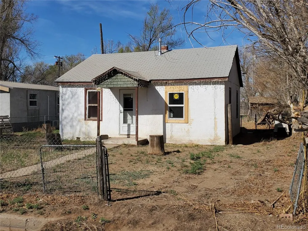 102 S 12th Street Lamar, CO 81052