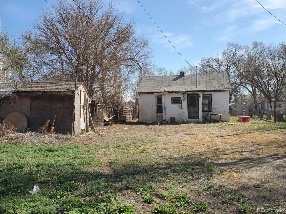 102 S 12th Street Lamar, CO 81052
