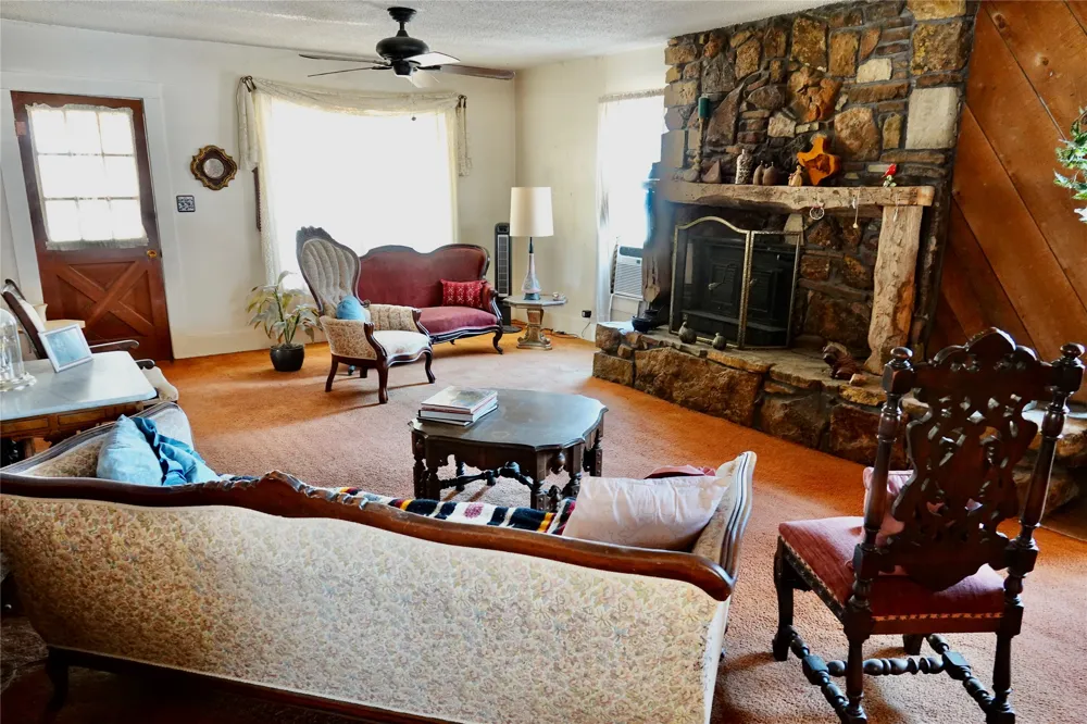 981 W Hwy 84 Mullin, TX 76864