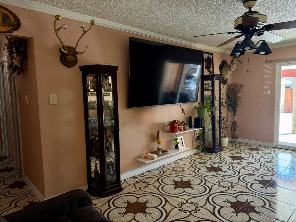 1410 Bowie Street Garland, TX 75042
