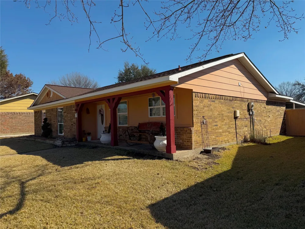 1410 Bowie Street Garland, TX 75042