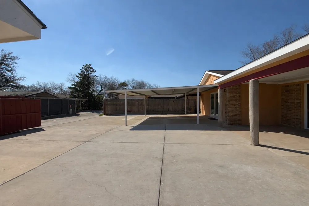 1410 Bowie Street Garland, TX 75042