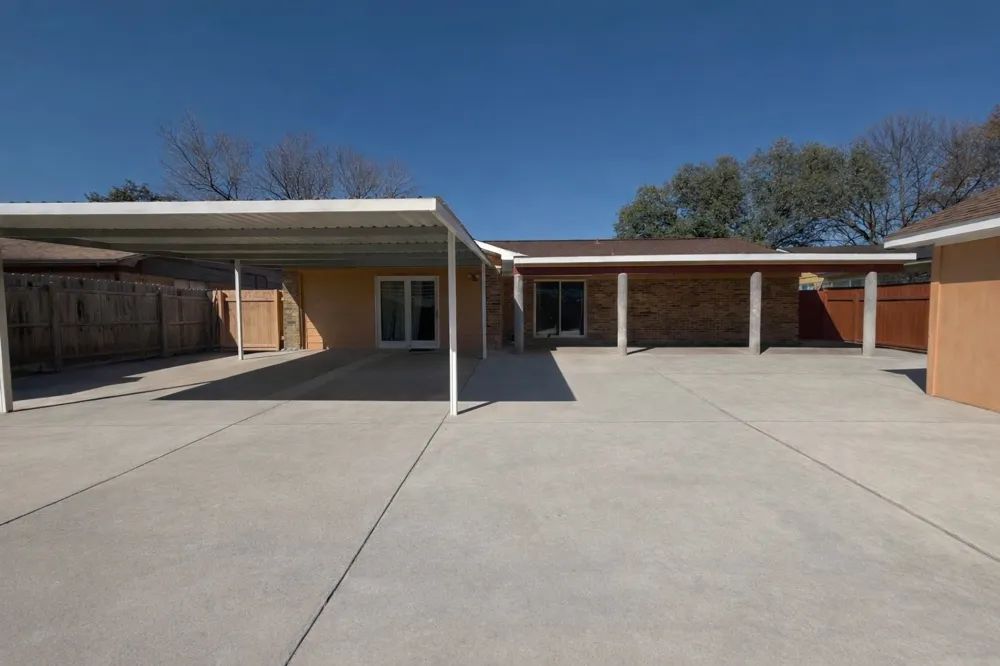 1410 Bowie Street Garland, TX 75042