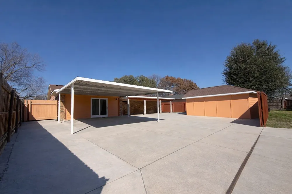 1410 Bowie Street Garland, TX 75042