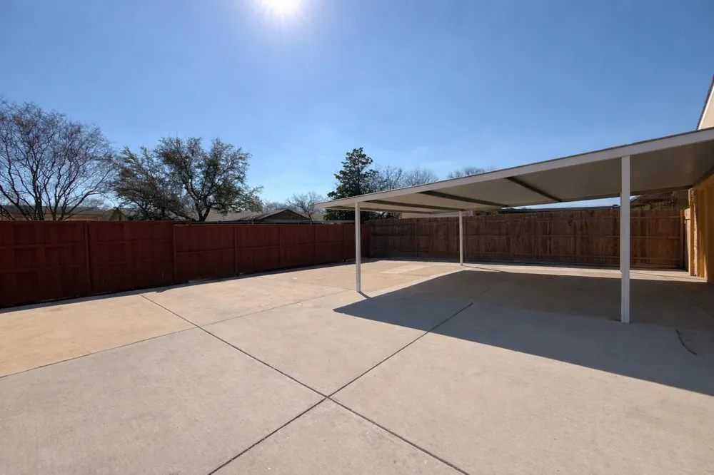 1410 Bowie Street Garland, TX 75042