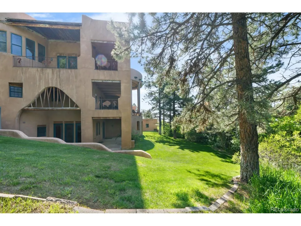 8221 Cuerna Verde Road Rye, CO 81069