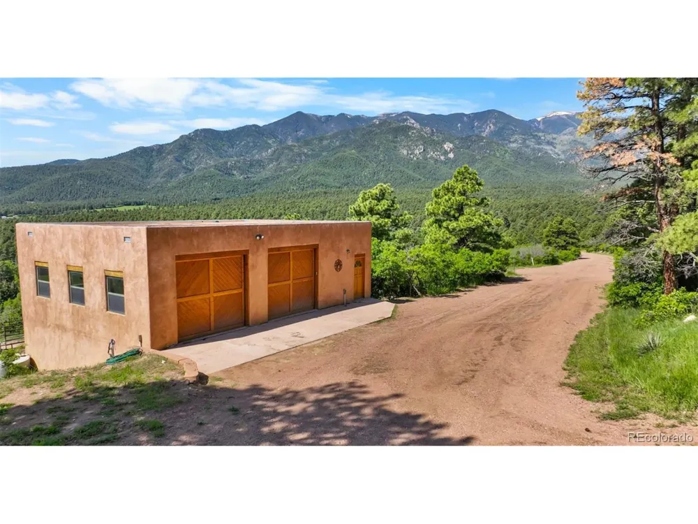 8221 Cuerna Verde Road Rye, CO 81069