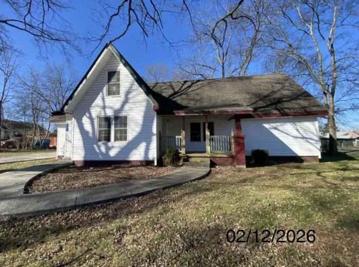 107 West Decherd, TN 37324