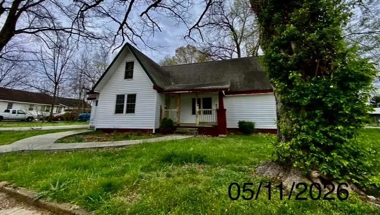 107 West Decherd, TN 37324