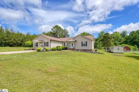 103 Cheyenne Ridge Trail