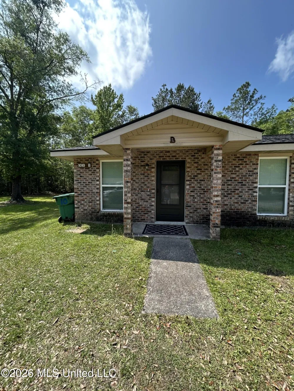 1002 Telly Road Picayune, MS 39466