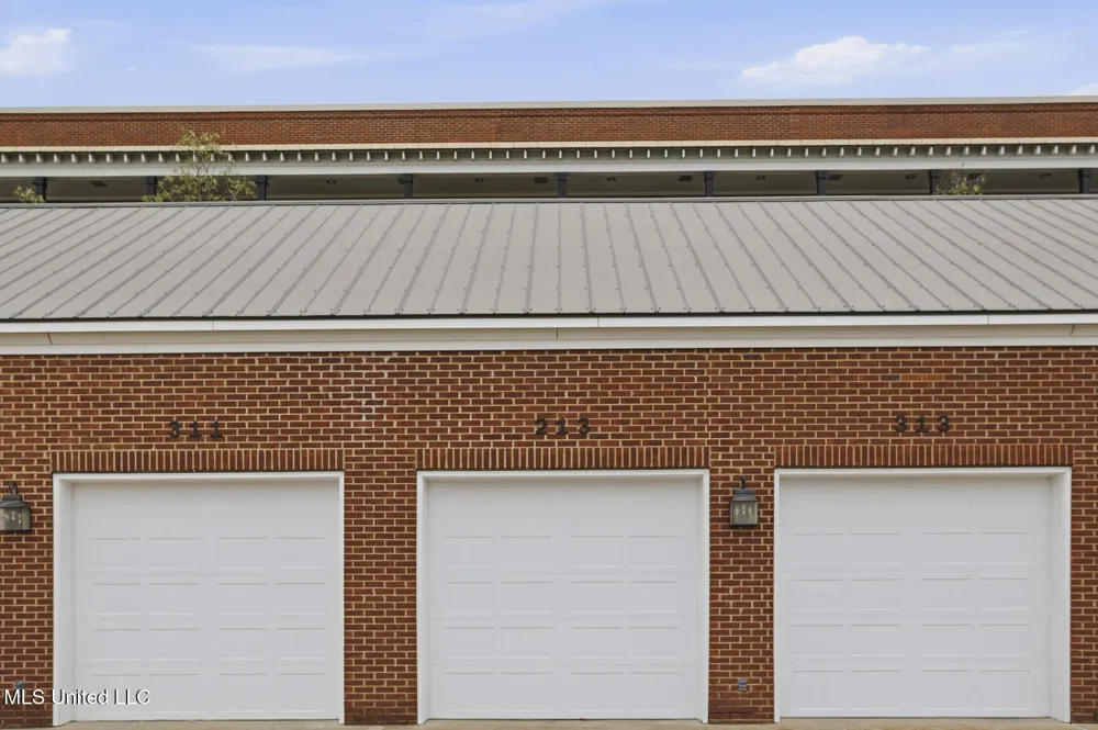 301 Northlake Avenue Ridgeland, MS 39157