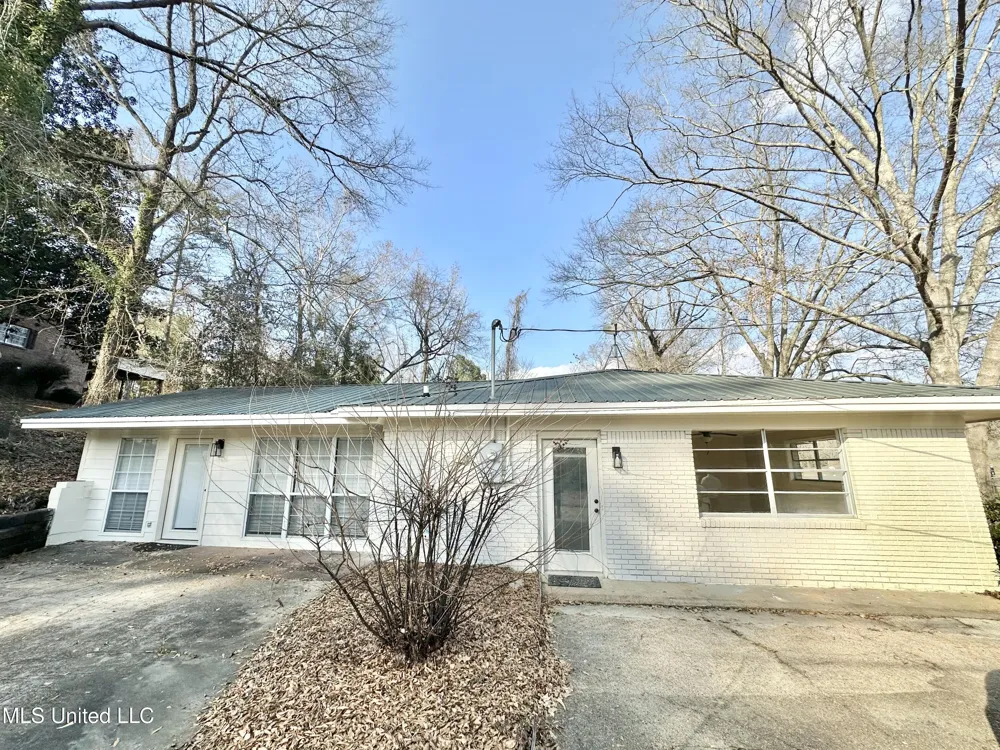 1002 Mark Drive Mendenhall, MS 39114