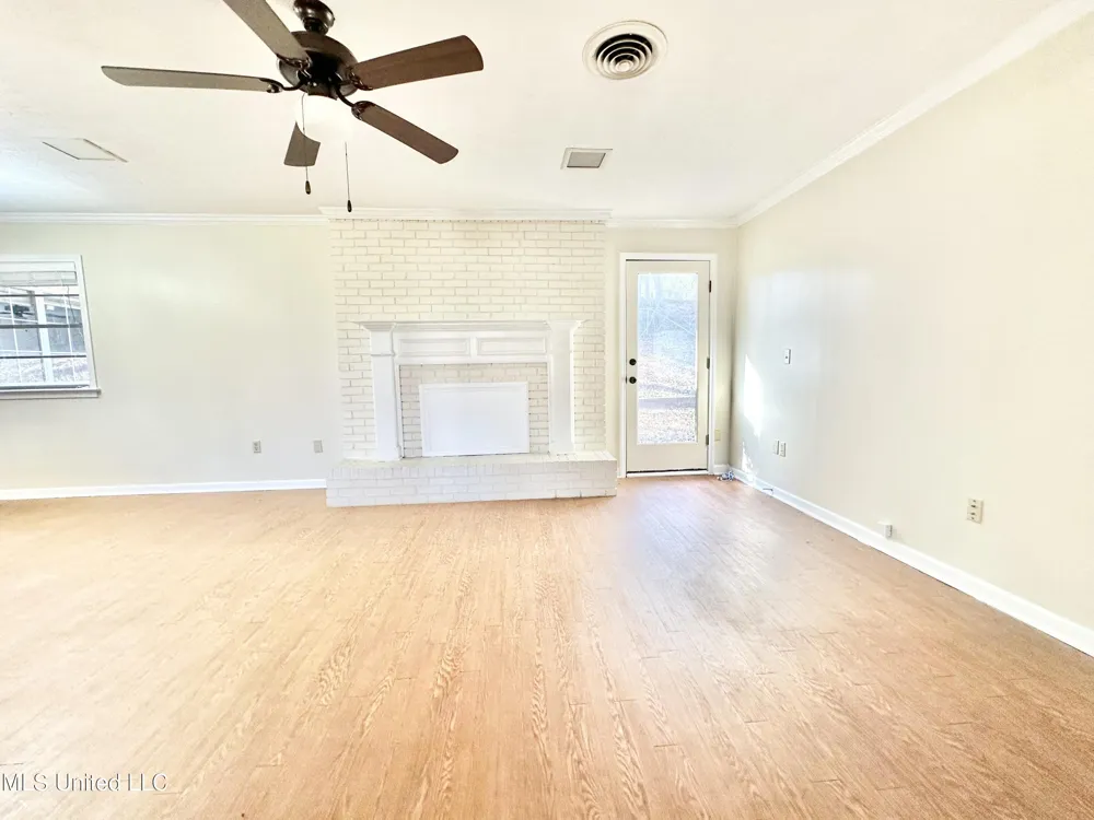 1002 Mark Drive Mendenhall, MS 39114
