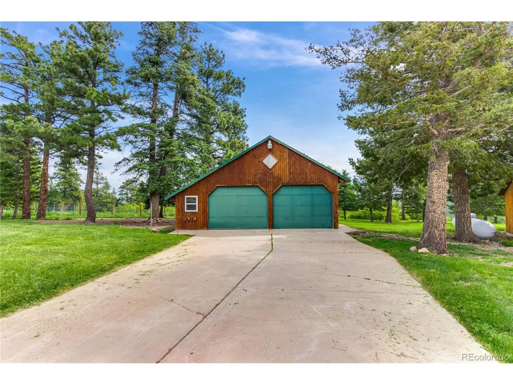 8834 Deiffendeffer Road Rye, CO 81069