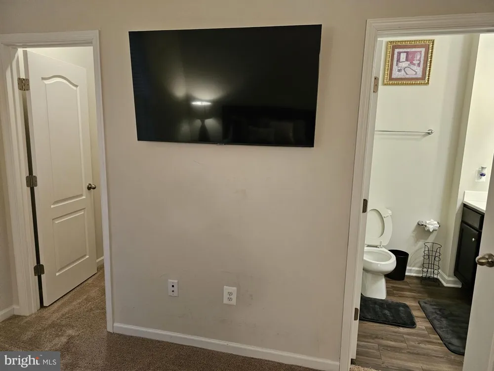 1012 FLESTER LANE Laurel, MD 20707