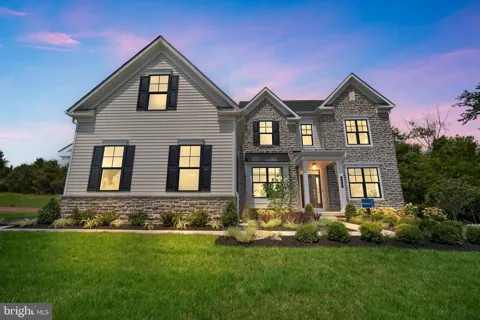 5401 RED OAK DRIVE