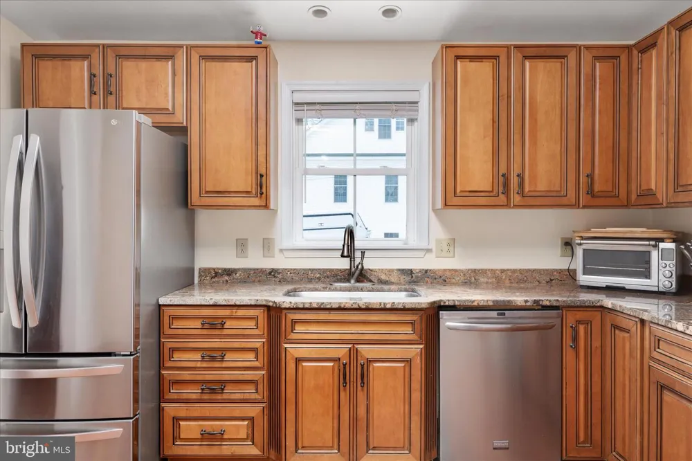 316 S MUHLENBERG STREET Woodstock, VA 22664