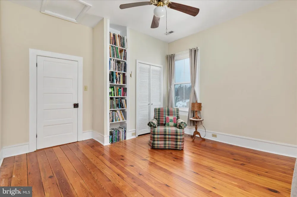 316 S MUHLENBERG STREET Woodstock, VA 22664