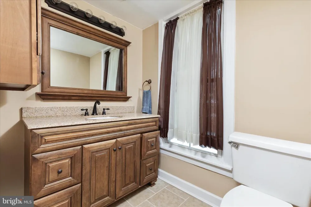 316 S MUHLENBERG STREET Woodstock, VA 22664