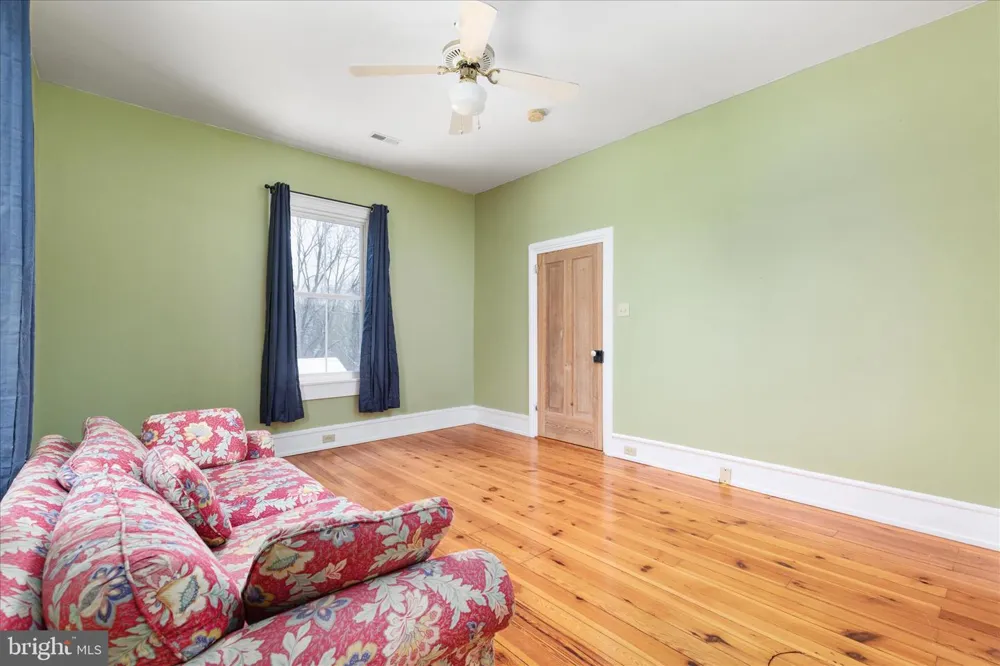 316 S MUHLENBERG STREET Woodstock, VA 22664