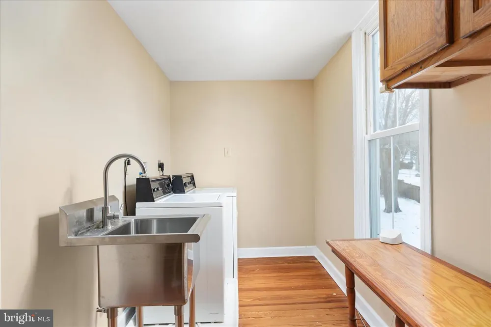 316 S MUHLENBERG STREET Woodstock, VA 22664