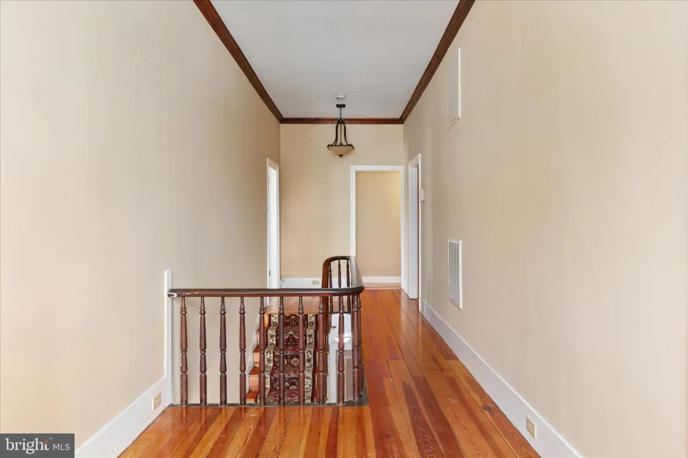 316 S MUHLENBERG STREET Woodstock, VA 22664