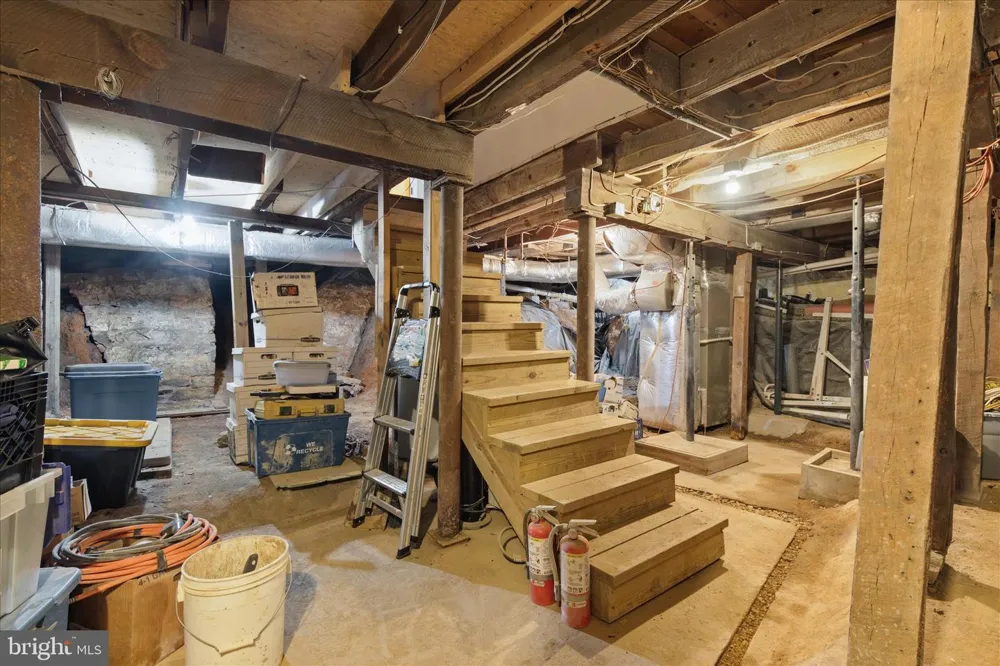 316 S MUHLENBERG STREET Woodstock, VA 22664