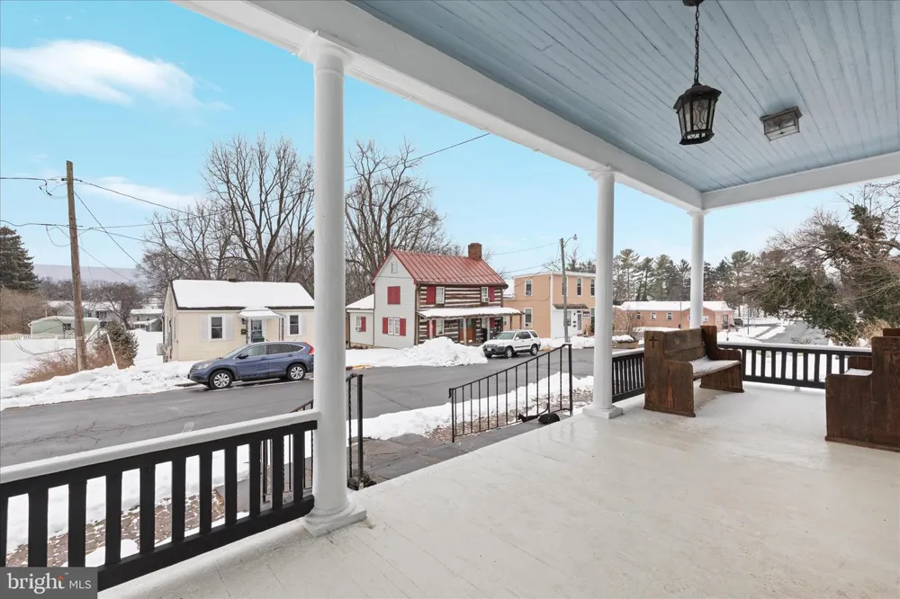 316 S MUHLENBERG STREET Woodstock, VA 22664