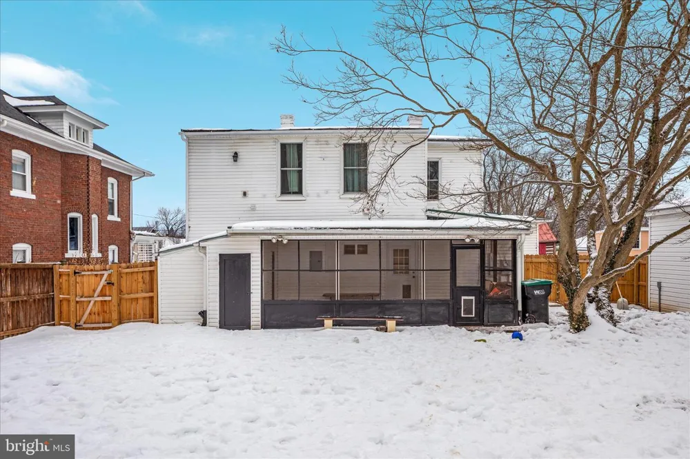 316 S MUHLENBERG STREET Woodstock, VA 22664