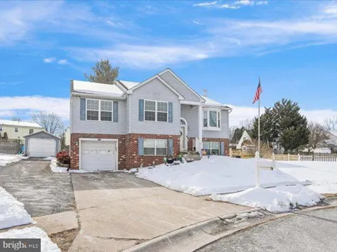 33 MUSKET COURT